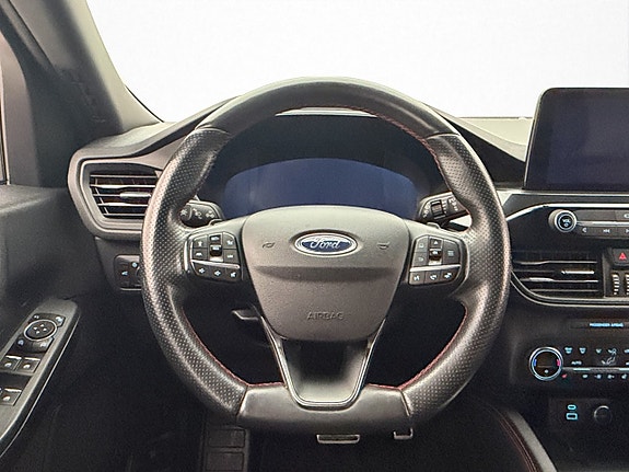 Ford Kuga 14 of 30