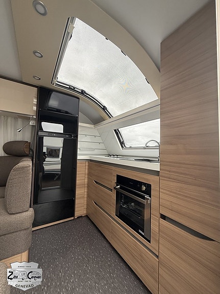 Adria ALPINA 663 HT 3 of 12