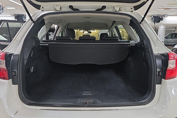 Subaru Outback 18 of 20