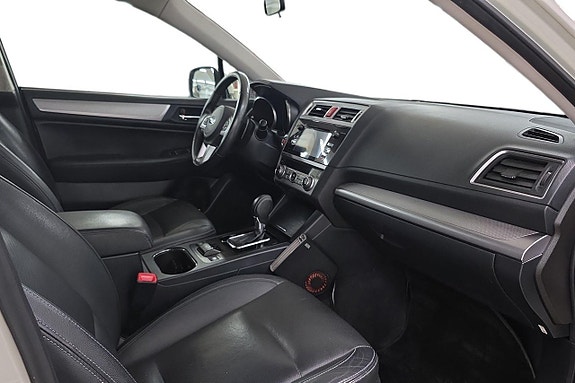 Subaru Outback 10 of 20