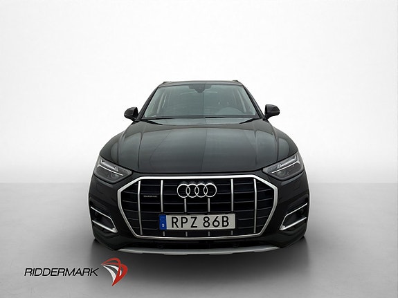 Audi Q5 2 of 5