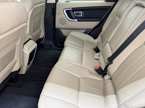 Land Rover Discovery Sport 5 of 5