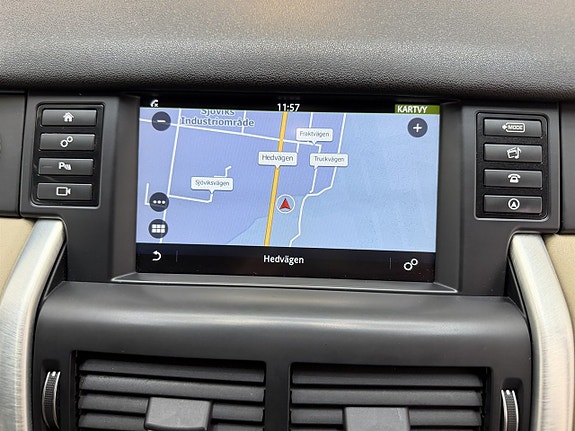 Land Rover Discovery Sport 13 of 15