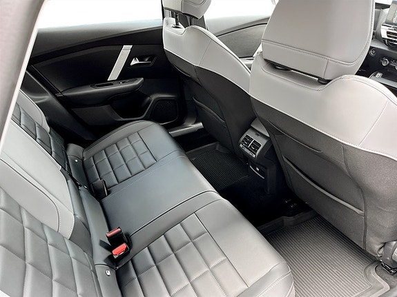 Citroen C4 X 14 of 17