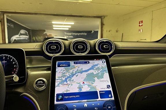 Mercedes-Benz GLC300 de 12 of 21