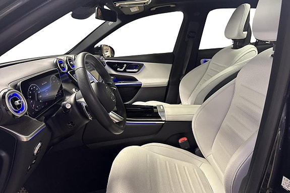 Mercedes-Benz GLC300 de 8 of 21