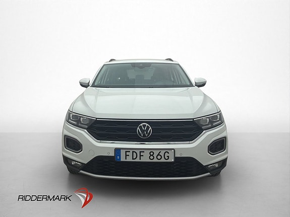 Volkswagen T-Roc 2 of 5