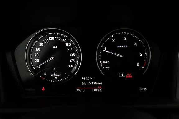 BMW 218d 11 of 18