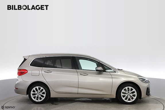 BMW 218d 5 of 18