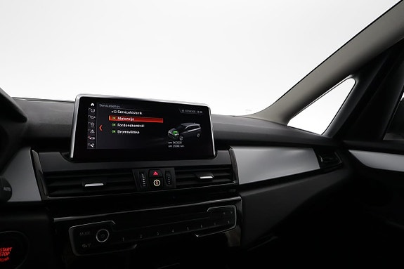 BMW 218d 15 of 18