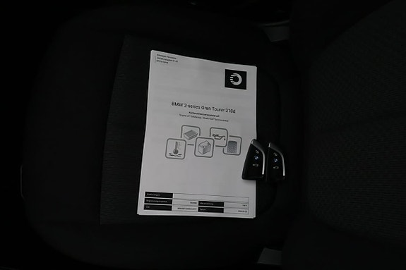 BMW 218d 16 of 18