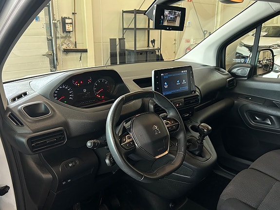 Peugeot Partner 16 of 26
