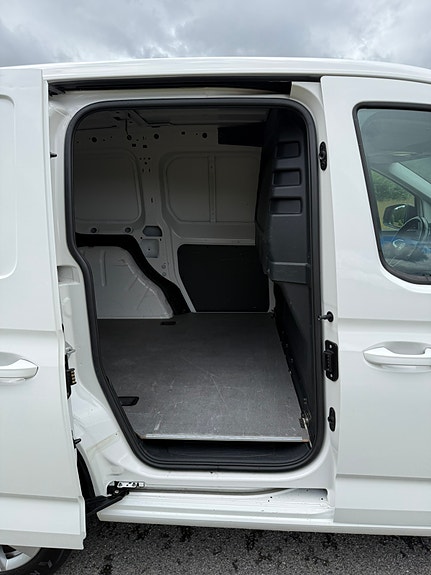 Volkswagen Caddy 6 of 11