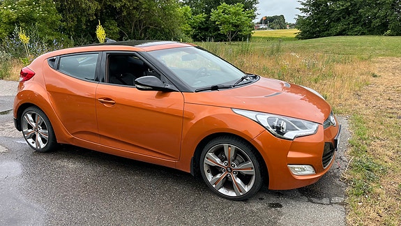 Hyundai Veloster 8 of 11