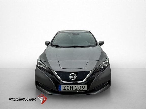 Nissan Leaf 3 of 5