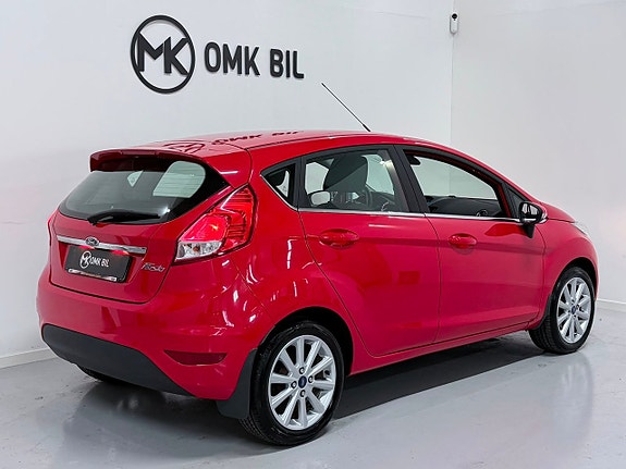 Ford Fiesta 3 of 5