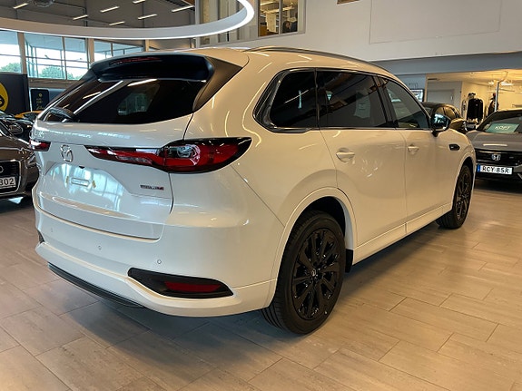 Mazda CX-80 4 of 5
