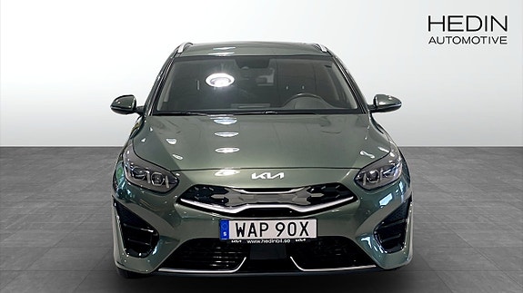 Kia Ceed 2 of 12