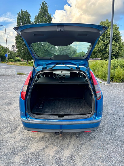 Ford Focus 4 of 9