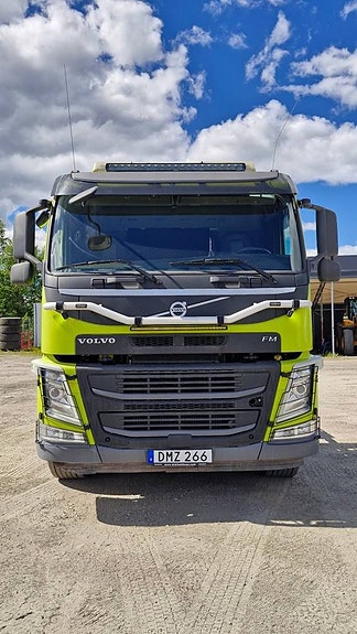 Volvo FM 500 8x4 Tridem Euro6 7 of 12