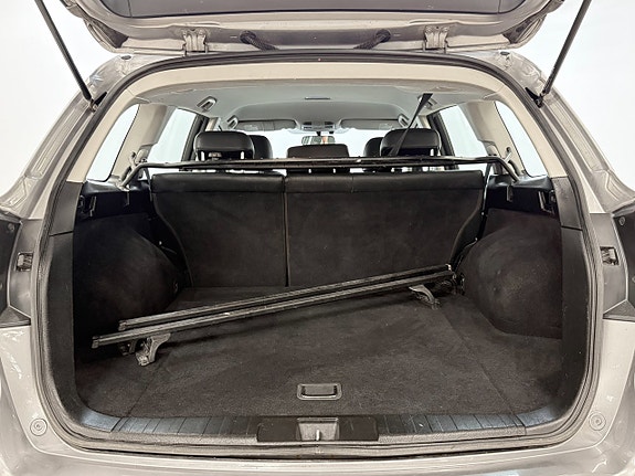 Subaru Legacy 14 of 27