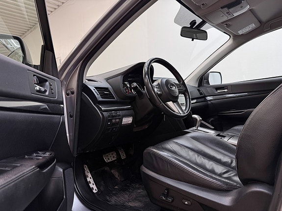 Subaru Legacy 11 of 27