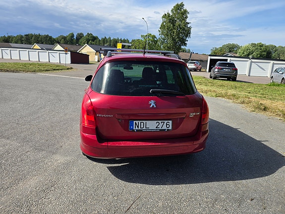 Peugeot 308 SW 5 of 5