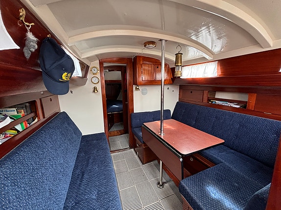 Mistral 33 5 of 5