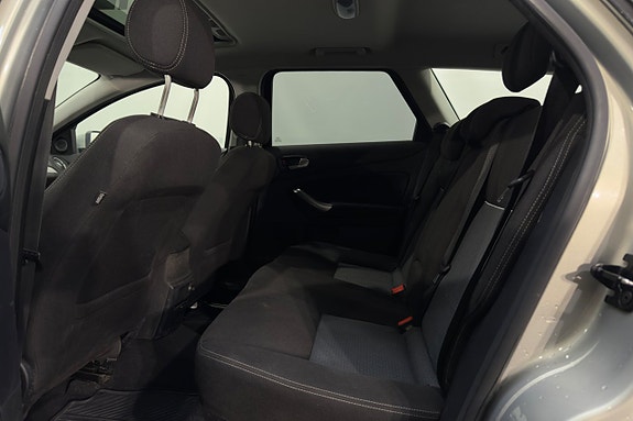 Ford Mondeo 17 of 18
