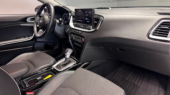 Kia XCeed 7 of 22