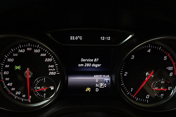 Mercedes-Benz CLA220 d 21 of 27
