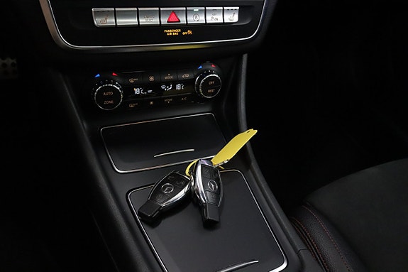 Mercedes-Benz CLA220 d 24 of 27