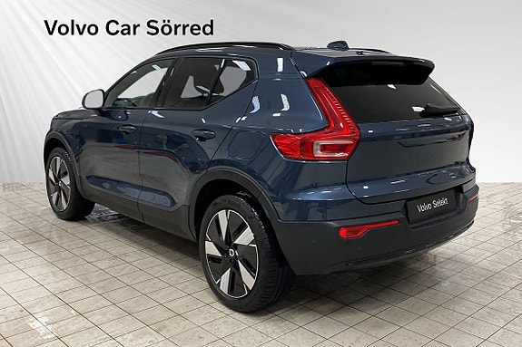 Volvo EX40 4 of 5