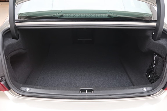 Volvo S90 16 of 17