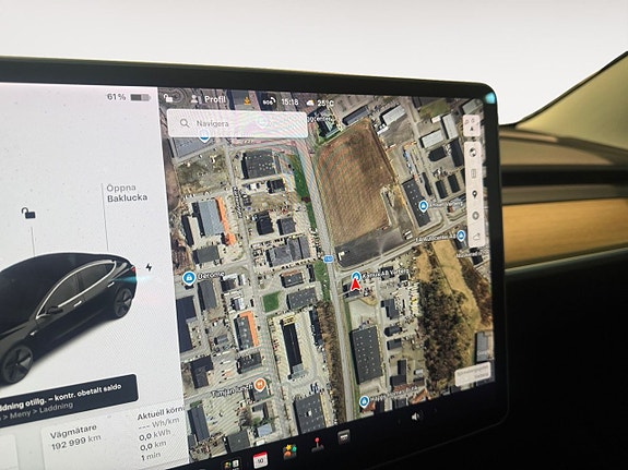 Tesla Model 3 10 of 13