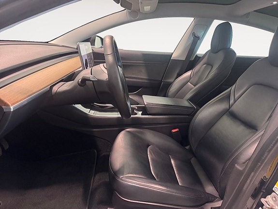 Tesla Model 3 6 of 13
