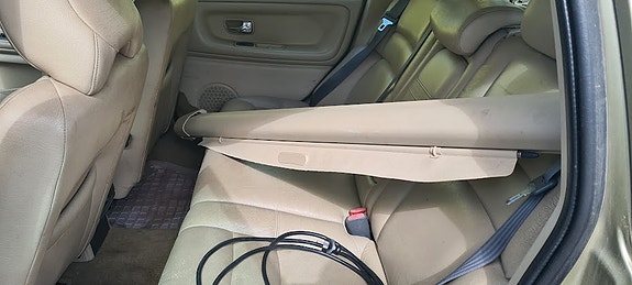 Volvo V70 6 of 11