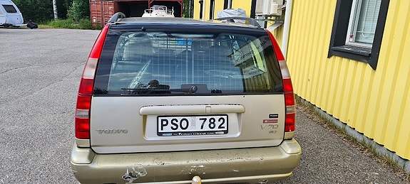 Volvo V70 11 of 11