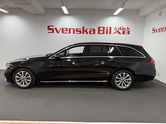 Mercedes-Benz E200 2 of 20