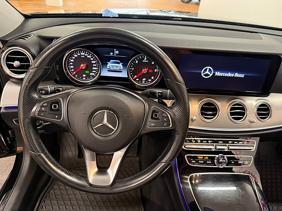 Mercedes-Benz E200 10 of 20