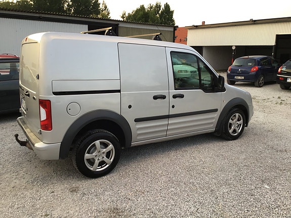 Ford Transit Connect 5 of 5