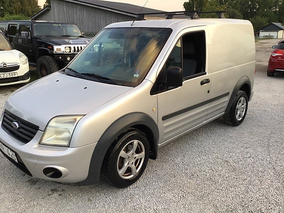 Ford Transit Connect 4 of 5