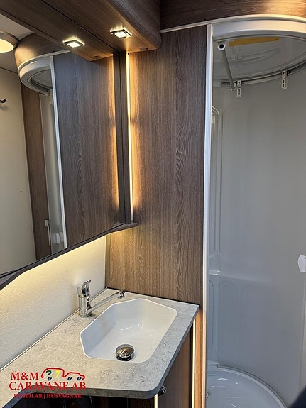 Kabe Imperial 740 TDL FK KS Långbädd 7 of 13