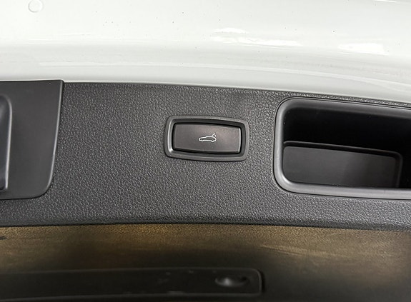 Porsche Macan 9 of 21