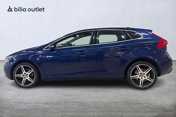 Volvo V40 3 of 5