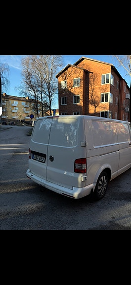 Volkswagen Transporter 3 of 4
