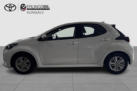 Toyota Yaris 4 of 5