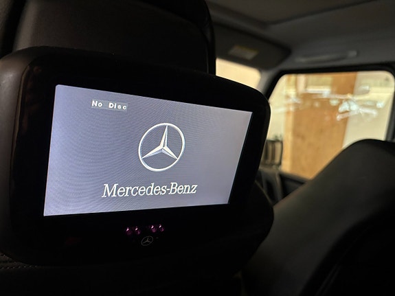 Mercedes-Benz G350 18 of 25