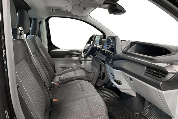 Ford Transit Custom 14 of 30