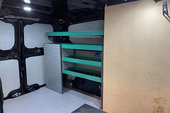 Ford Transit Custom 20 of 30